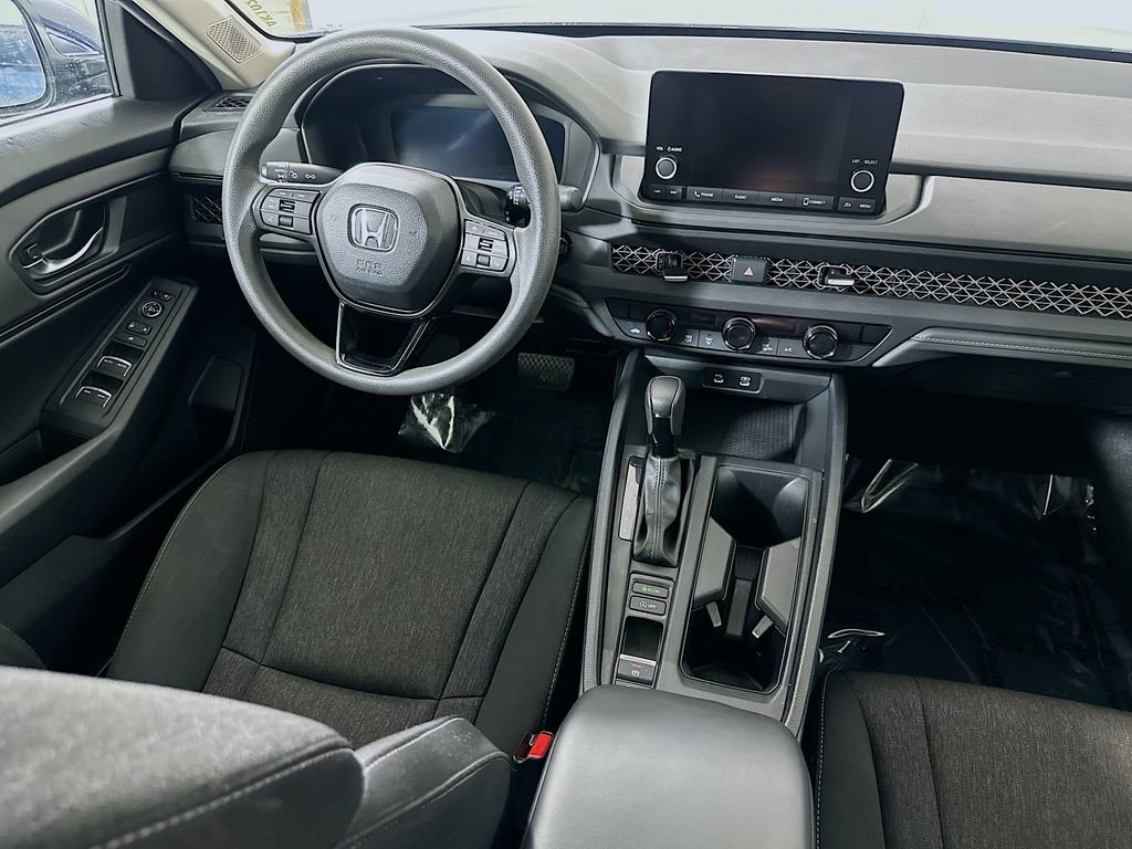 Used 2024 Honda Accord EX image 17