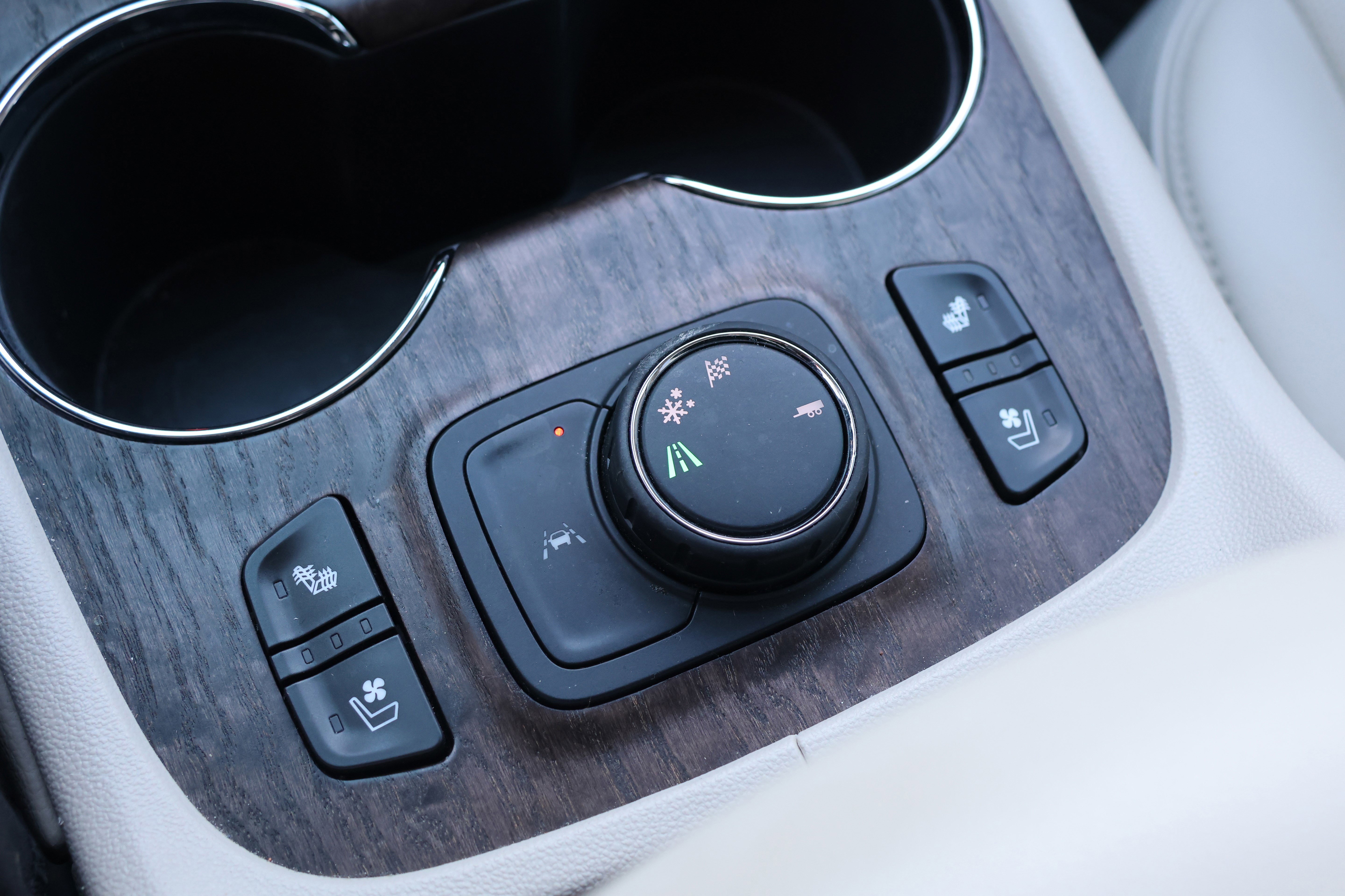 Used 2023 GMC Acadia Denali w/ Denali Ultimate Package image 31