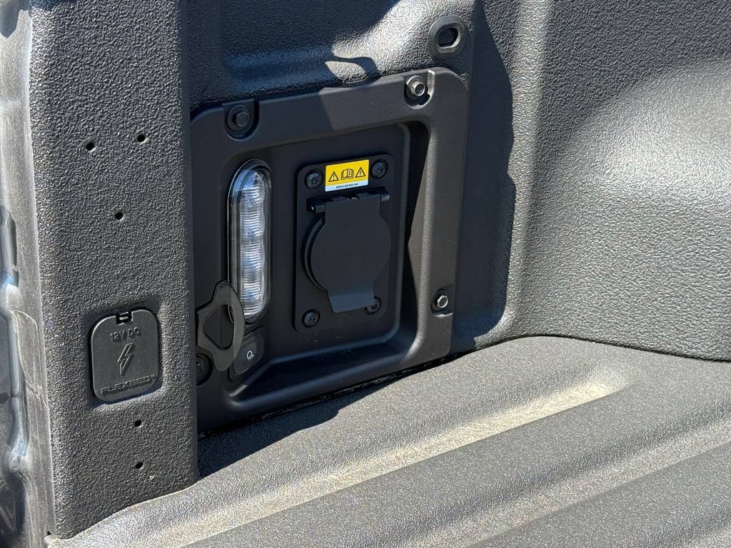 New 2025 Ford Maverick Lobo AWD/4WD image 25