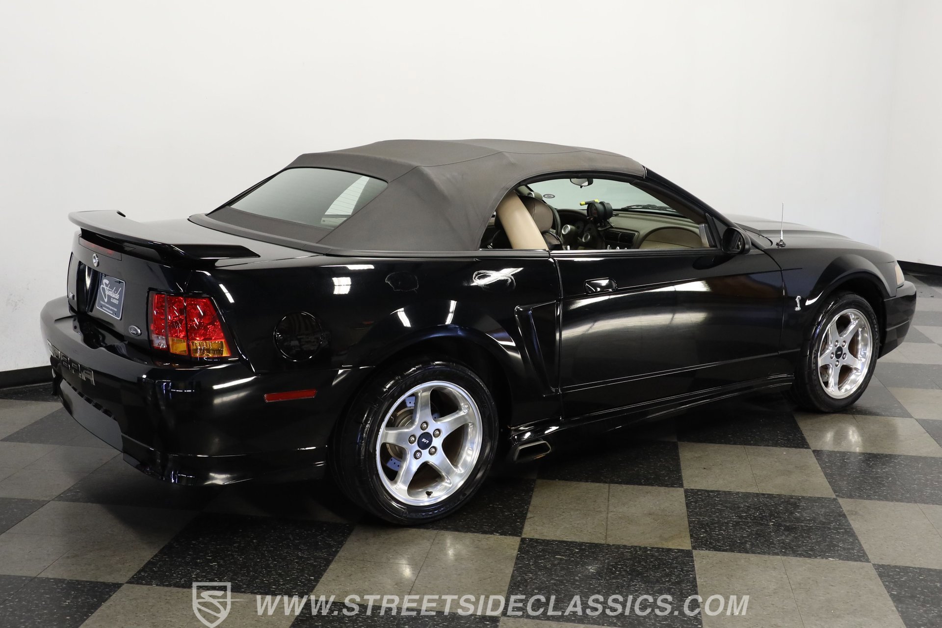 Used 2001 Ford Mustang Cobra image 11