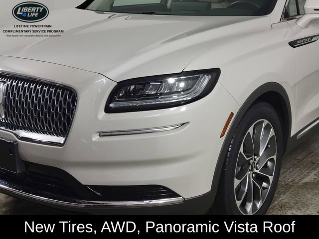 Used 2022 Lincoln Nautilus Reserve image 9