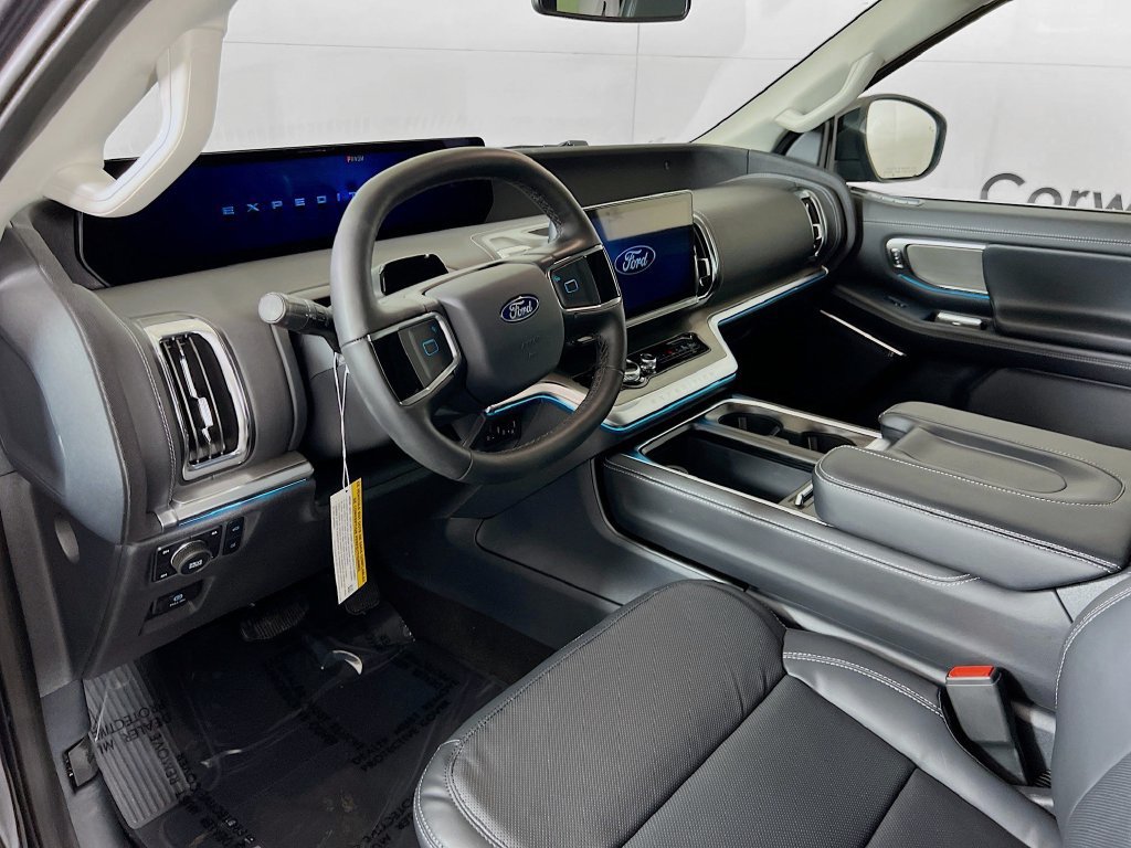 New 2026 Ford Expedition Max Platinum w/ Driver's Package AWD/4WD image 3