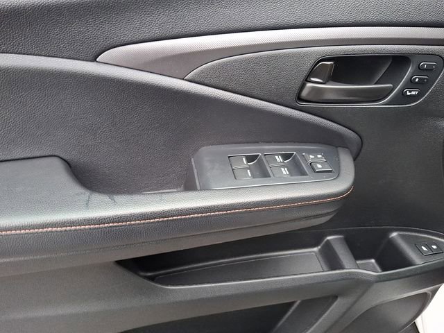 Used 2023 Honda Passport TrailSport image 12