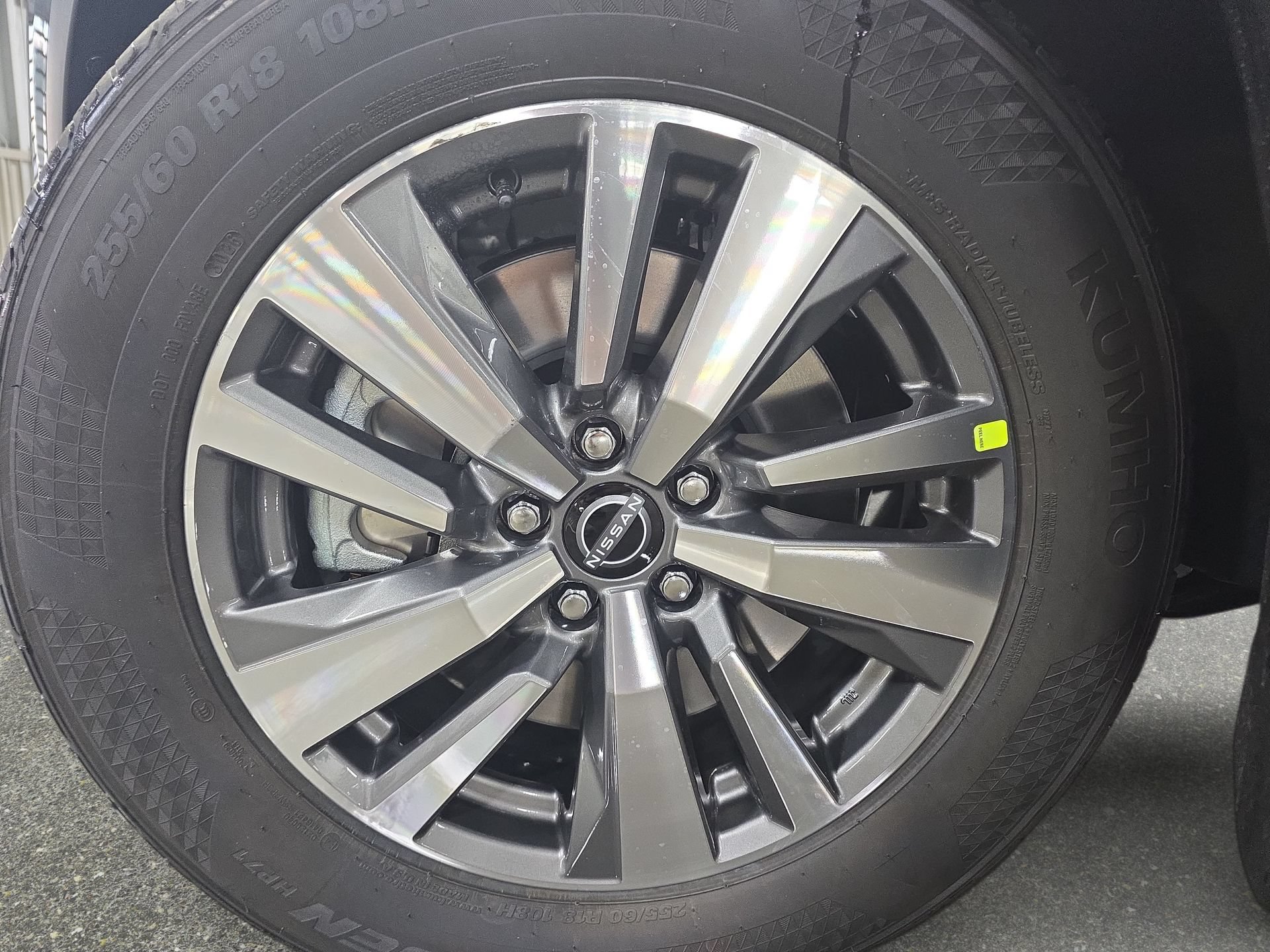 New 2026 Nissan Pathfinder SL FWD image 32