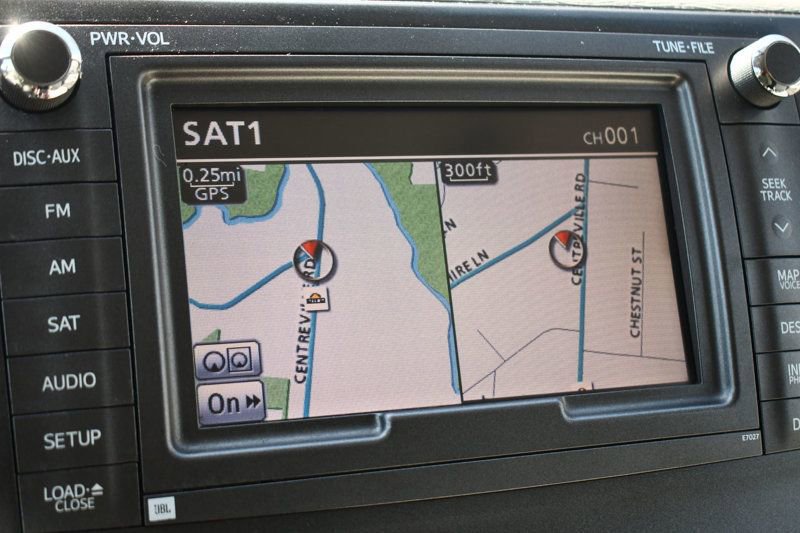 Used 2011 Toyota Sienna XLE w/ Premium Pkg image 41