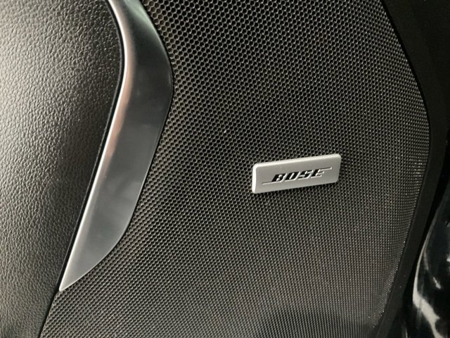 Used 2024 Chevrolet Suburban Premier image 7