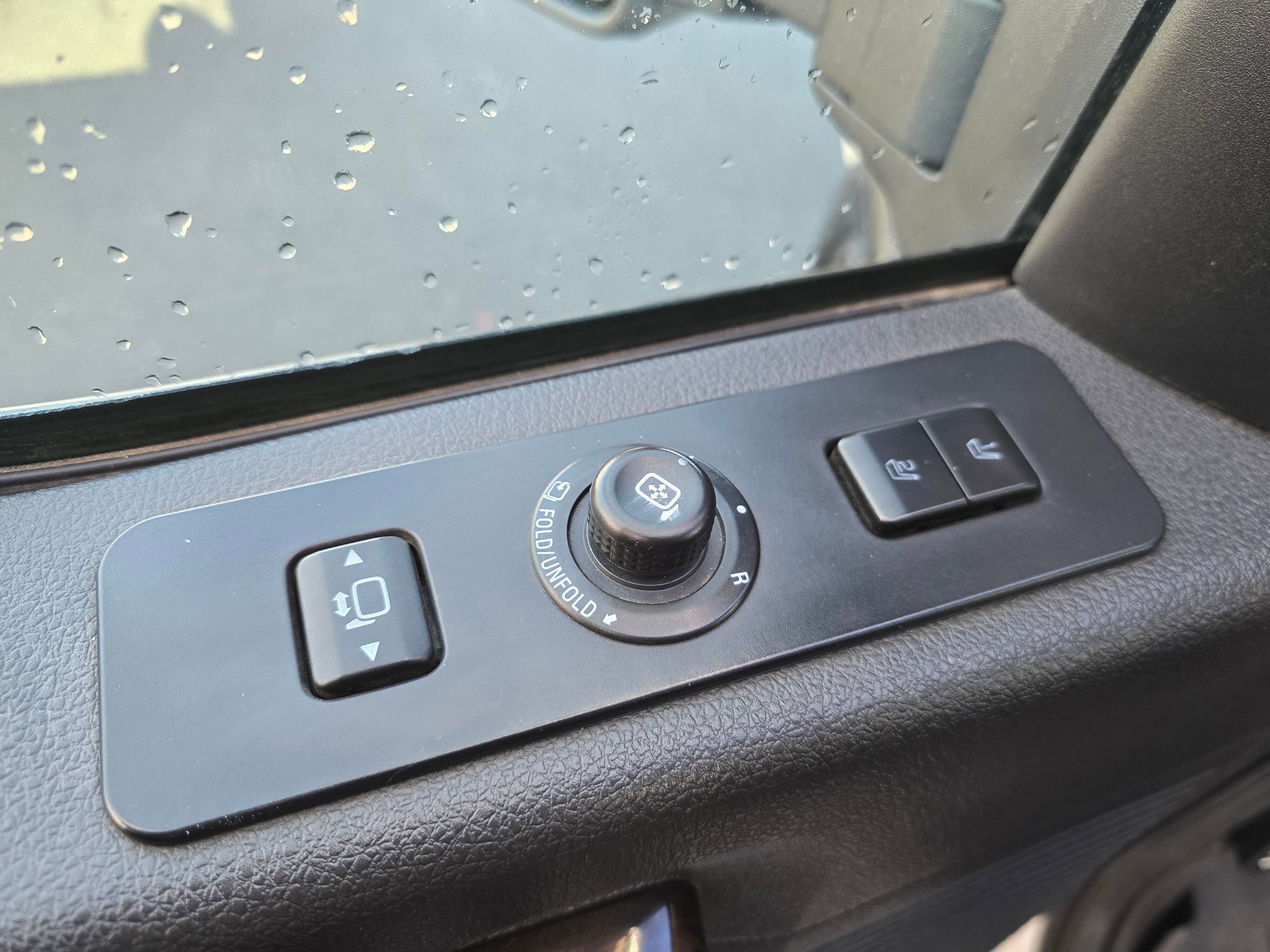 Used 2014 Ford F350 Platinum w/ Platinum Package image 30