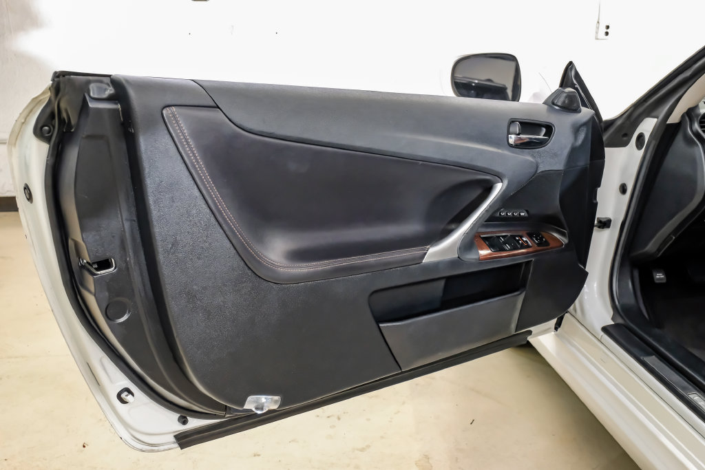 Used 2013 Lexus IS 250C w/ Luxury Pkg RWD image 53