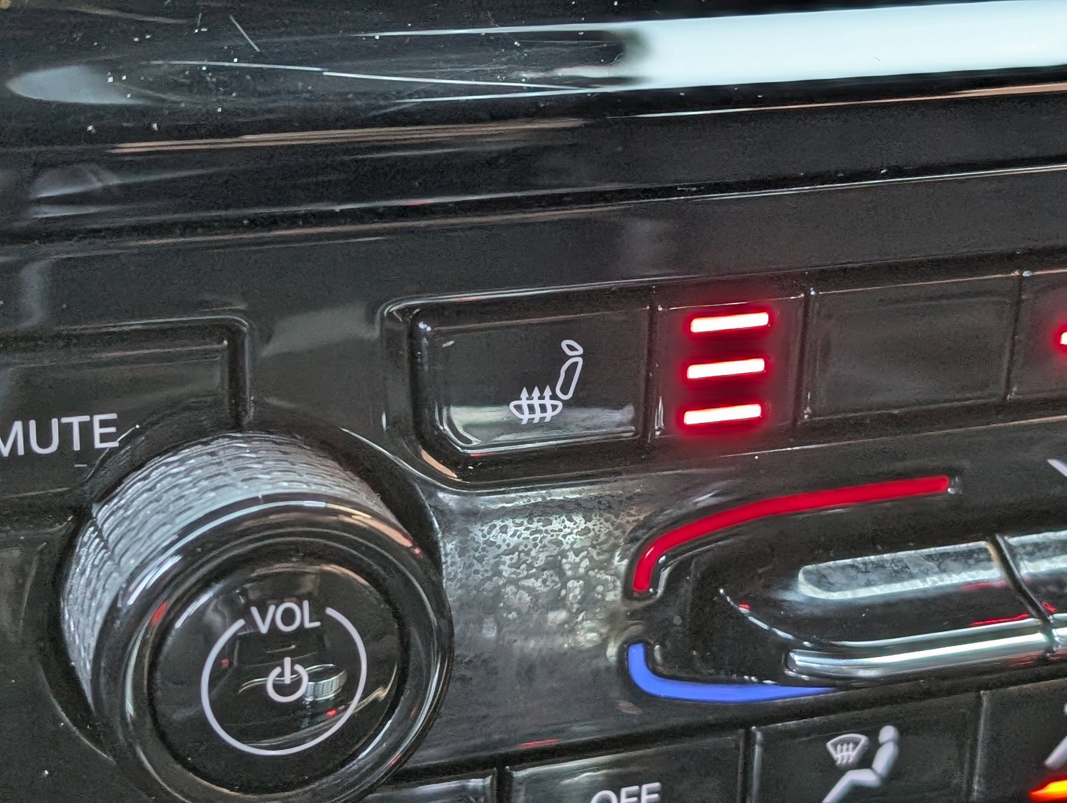 Used 2024 Jeep Grand Cherokee L Laredo image 35