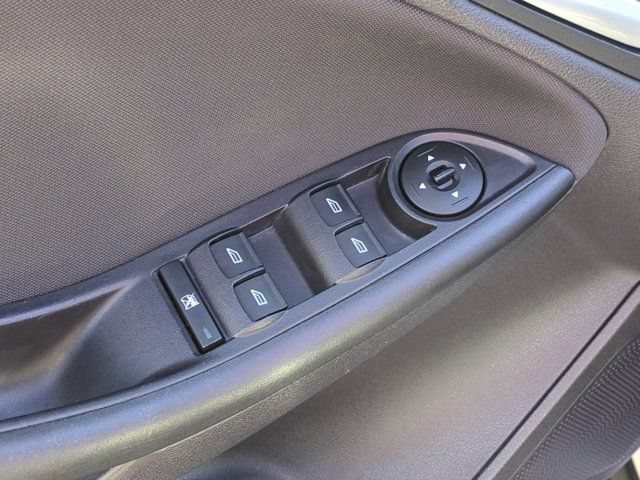 Used 2015 Ford Focus SE FWD image 15