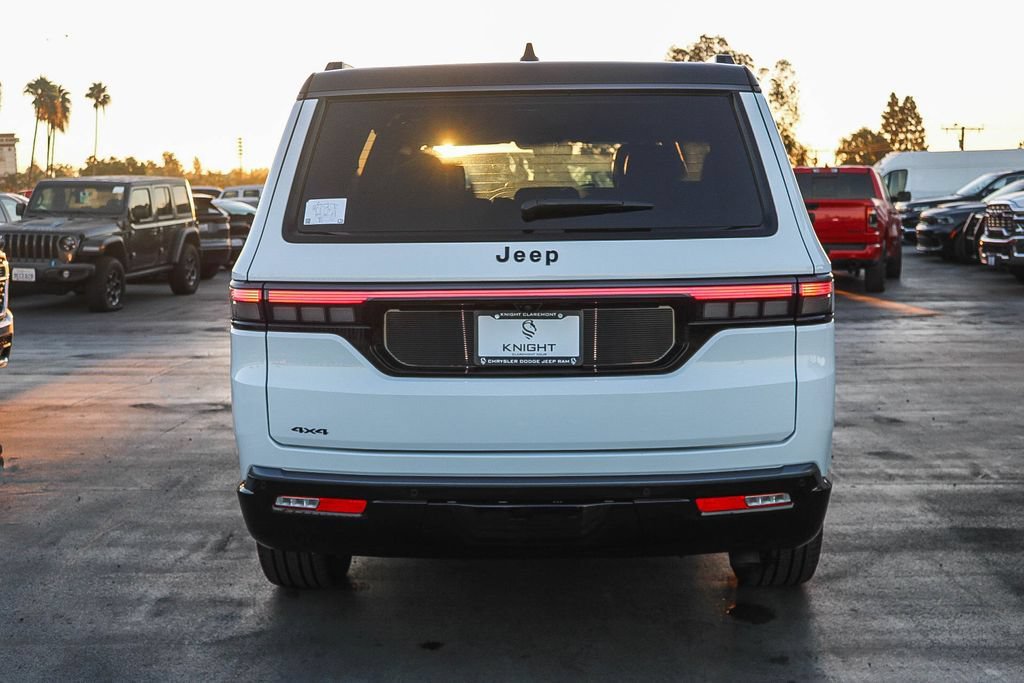 New 2026 Jeep Grand Wagoneer Summit AWD/4WD image 8