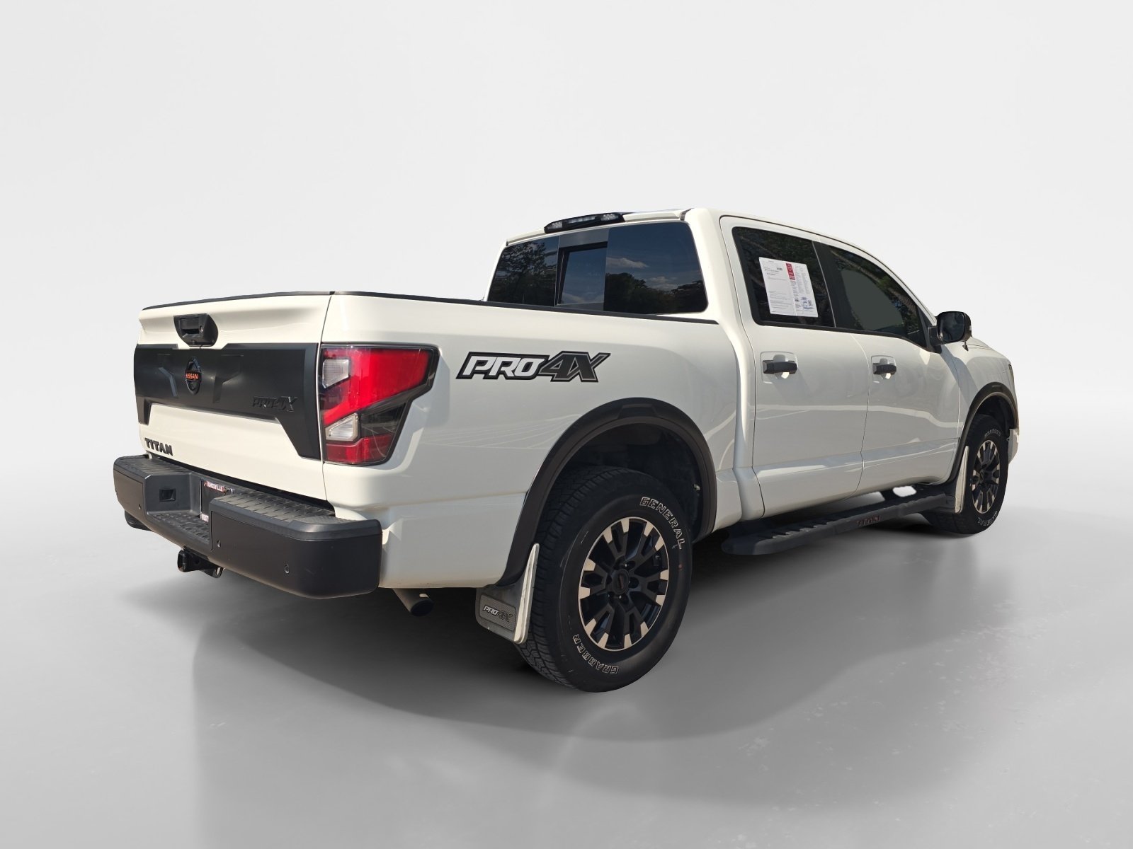 Used 2021 Nissan Titan PRO-4X w/ Pro-4x Convenience Package AWD/4WD image 6