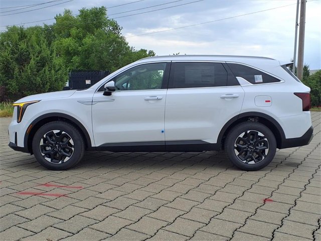 New 2026 Kia Sorento S image 2