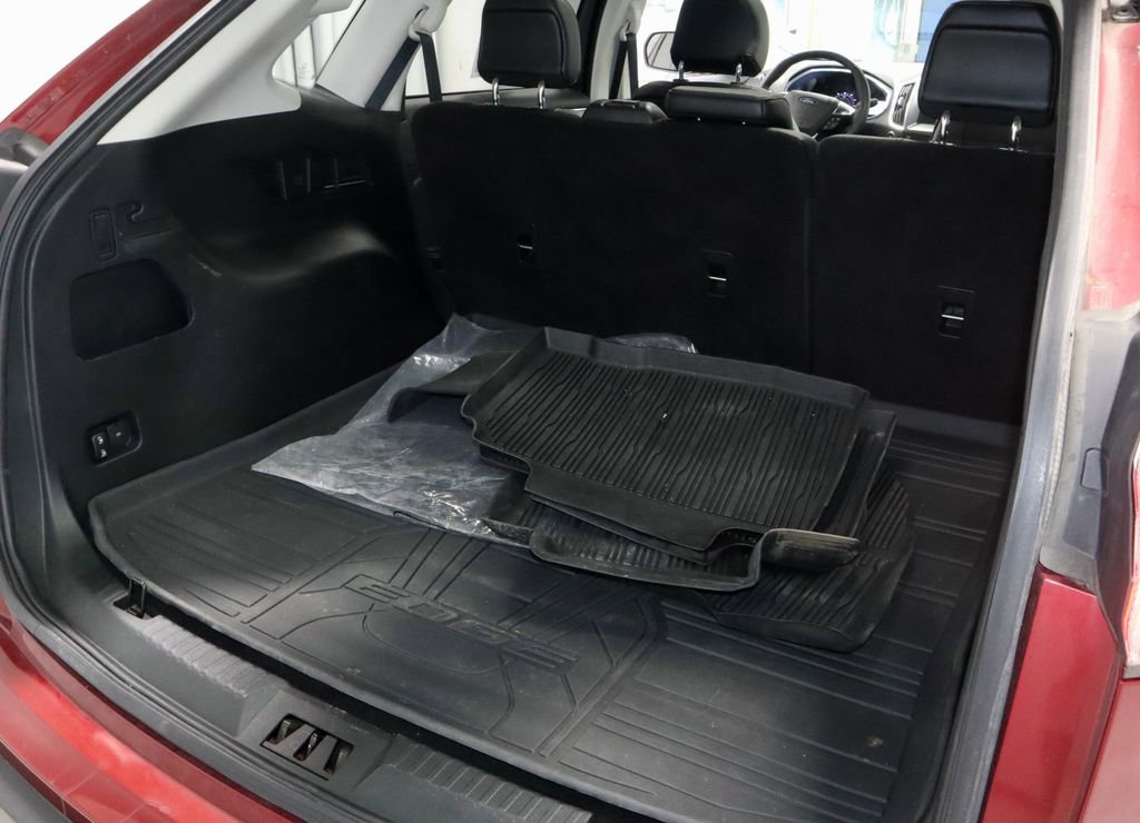 Certified 2019 Ford Edge Titanium w/ Cold Weather Package image 15