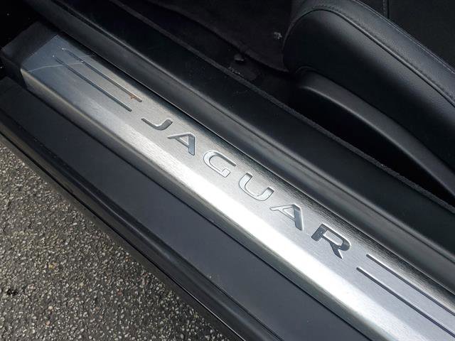 Used 2023 Jaguar F-TYPE P450 image 33