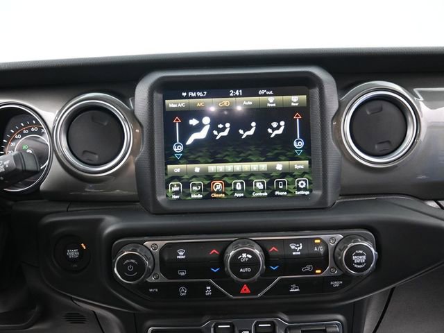 Used 2023 Jeep Wrangler Sahara image 19