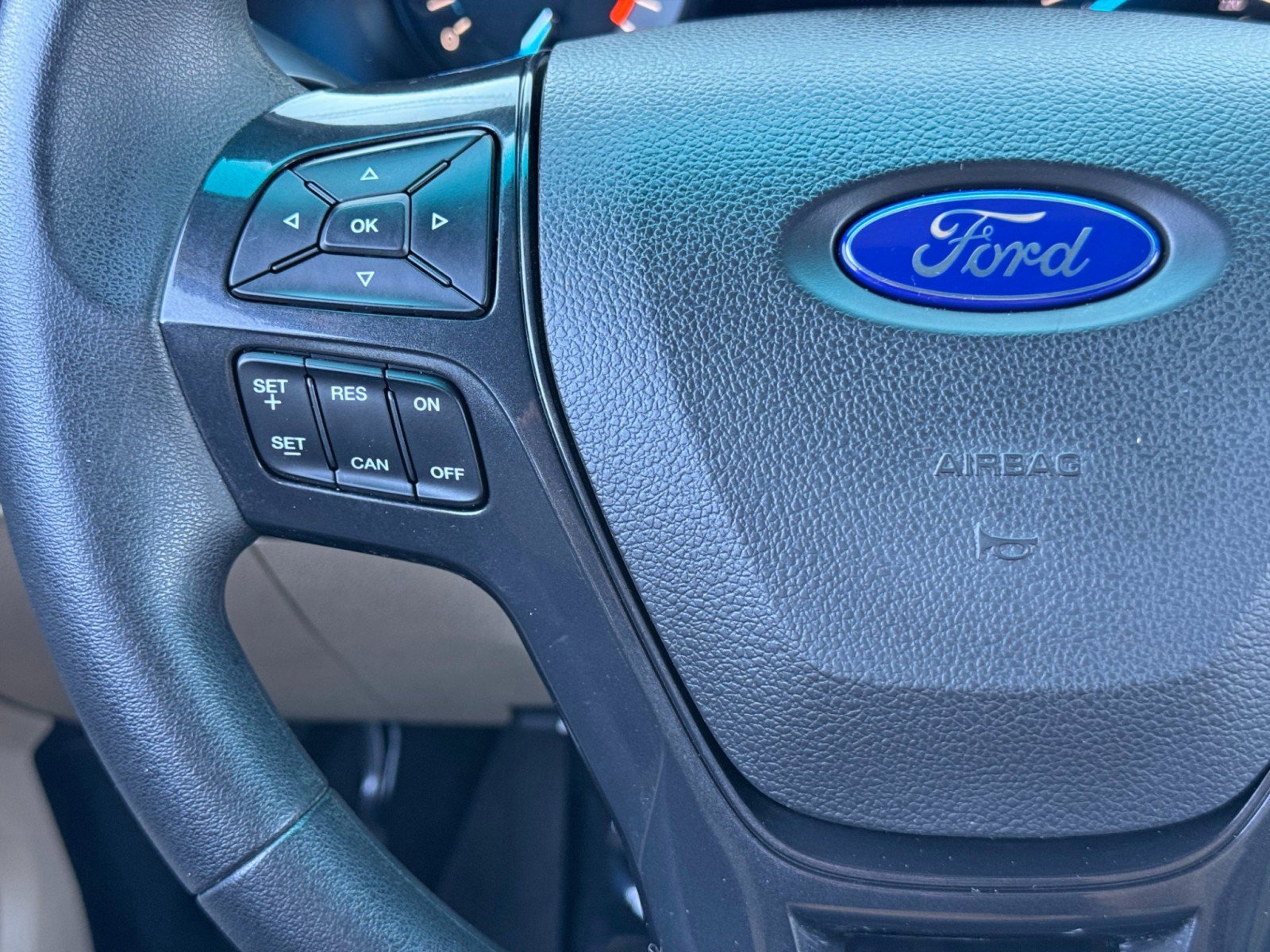 Used 2017 Ford Explorer FWD image 19