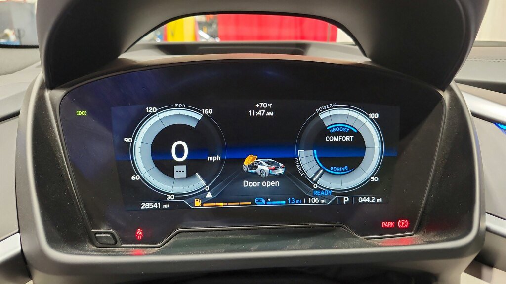 Used 2014 BMW i8 AWD/4WD image 26