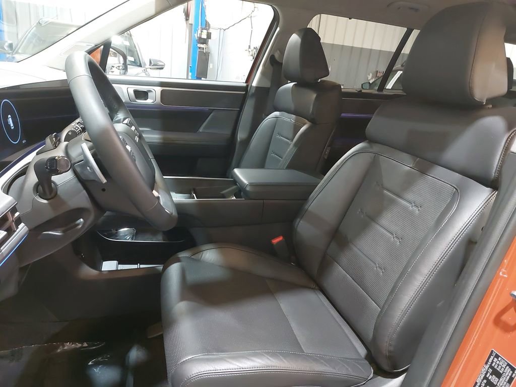 Used 2024 Hyundai Santa Fe Limited image 16