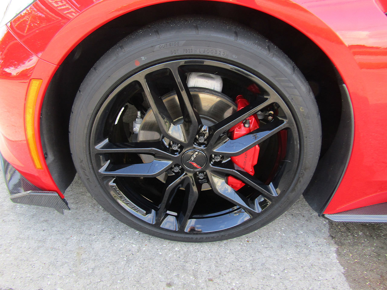 Used 2015 Chevrolet Corvette Stingray Convertible w/ 2LT Preferred Equipment Group RWD image 23