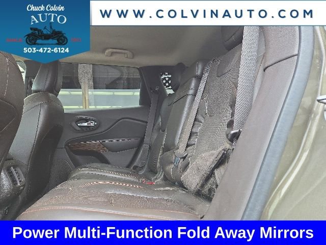 Used 2015 Jeep Cherokee Trailhawk w/ Leather Interior Group AWD/4WD image 7