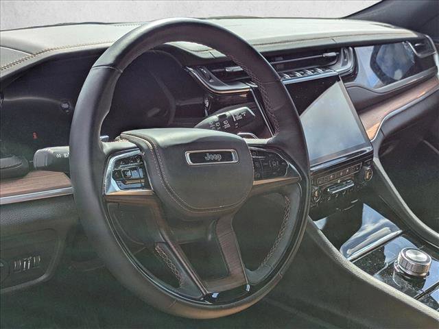 Used 2023 Jeep Grand Cherokee L Summit w/ Luxury Tech Group V image 8