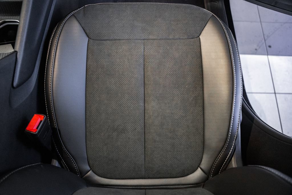 New 2025 Jeep Grand Cherokee Altitude image 29