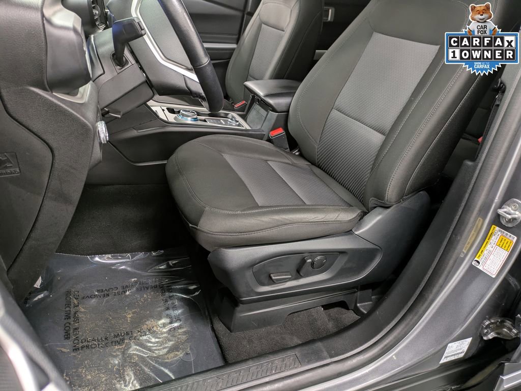 Used 2023 Ford Explorer XLT image 12