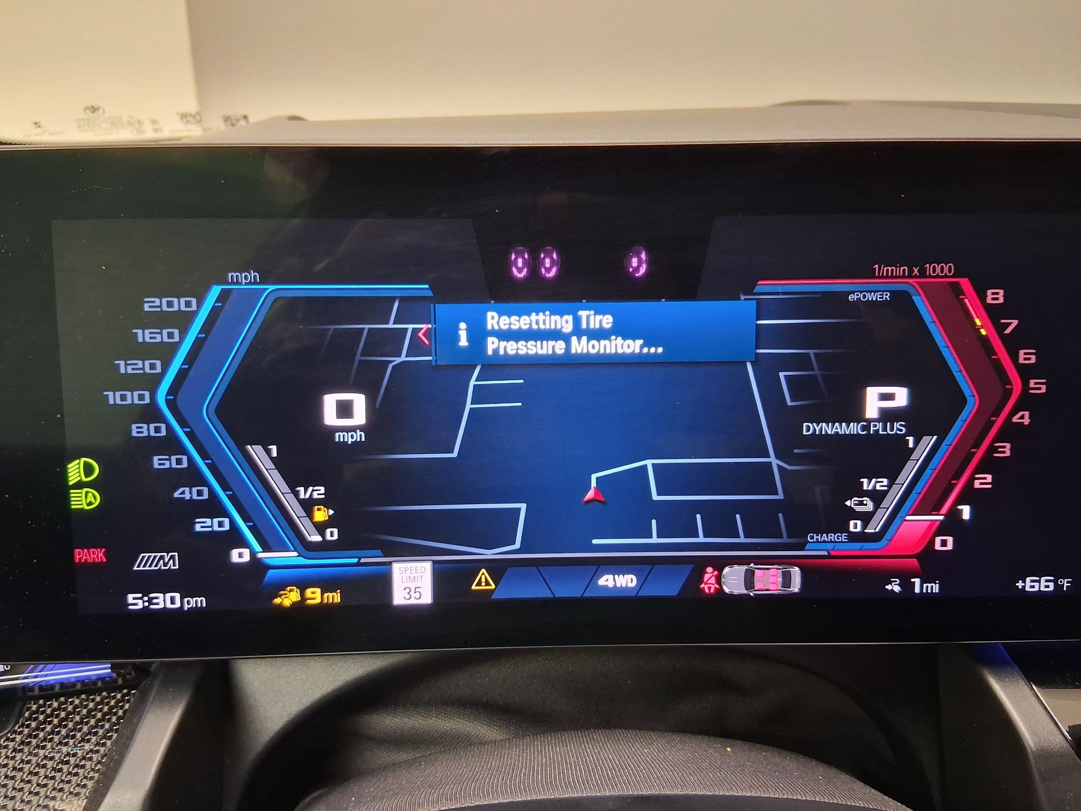 Used 2025 BMW M5 w/ Carbon Package image 23