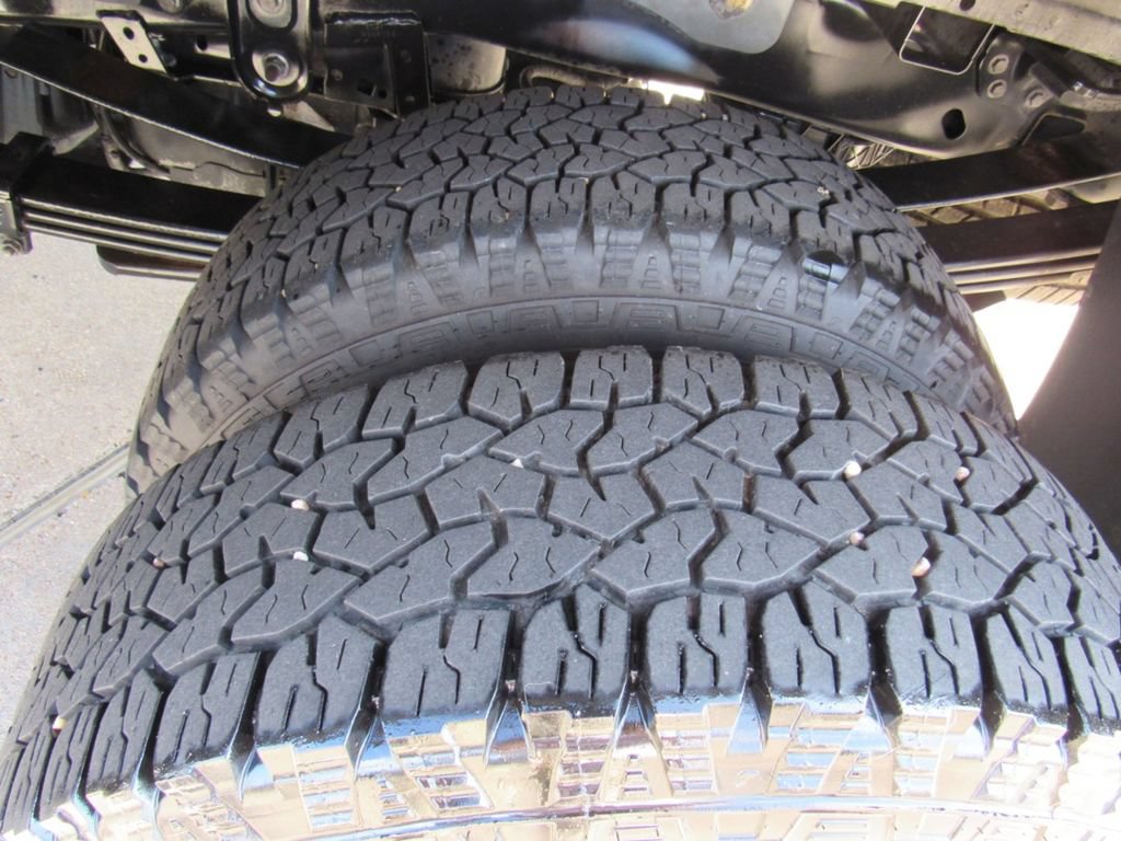 Used 2023 Ford F350 Lariat w/ FX4 Off-Road Package AWD/4WD image 13