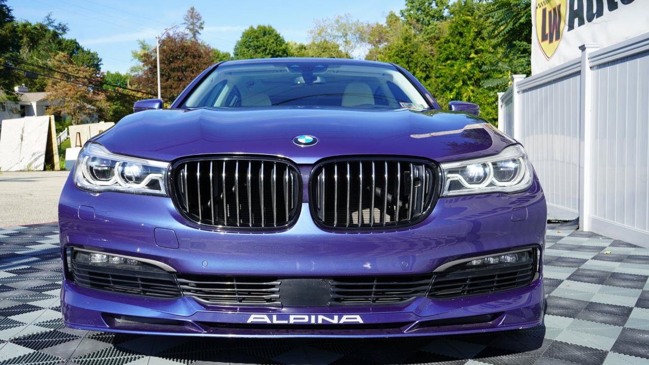 Used 2018 BMW ALPINA B7 xDrive AWD/4WD image 16