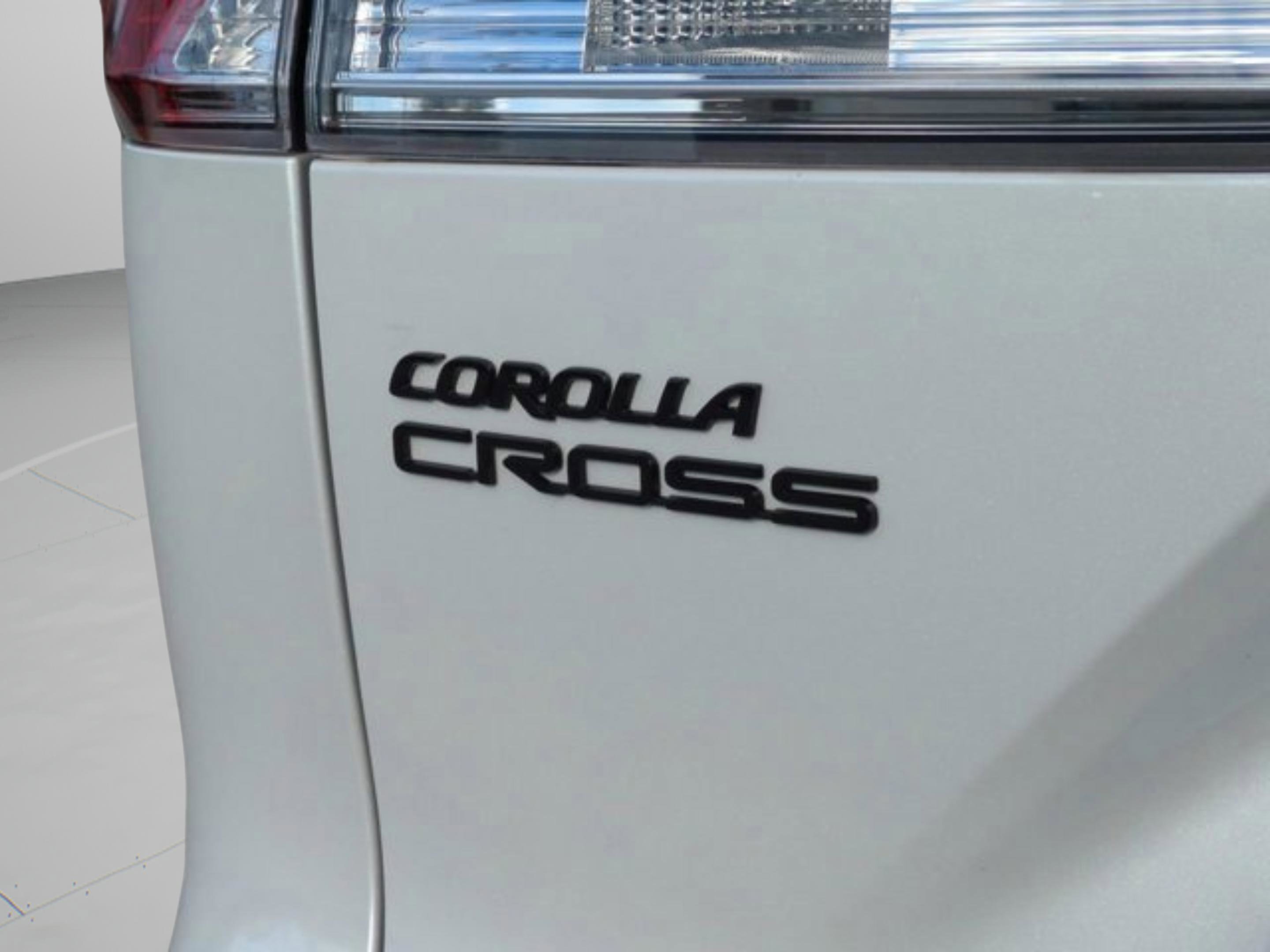 Used 2024 Toyota Corolla Cross S AWD/4WD image 13