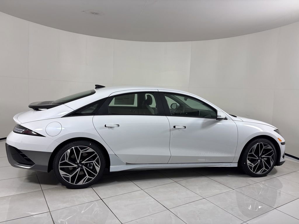 New 2025 Hyundai Ioniq 6 SEL image 6