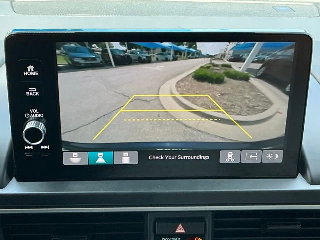 Certified 2025 Honda Pilot Touring image 14