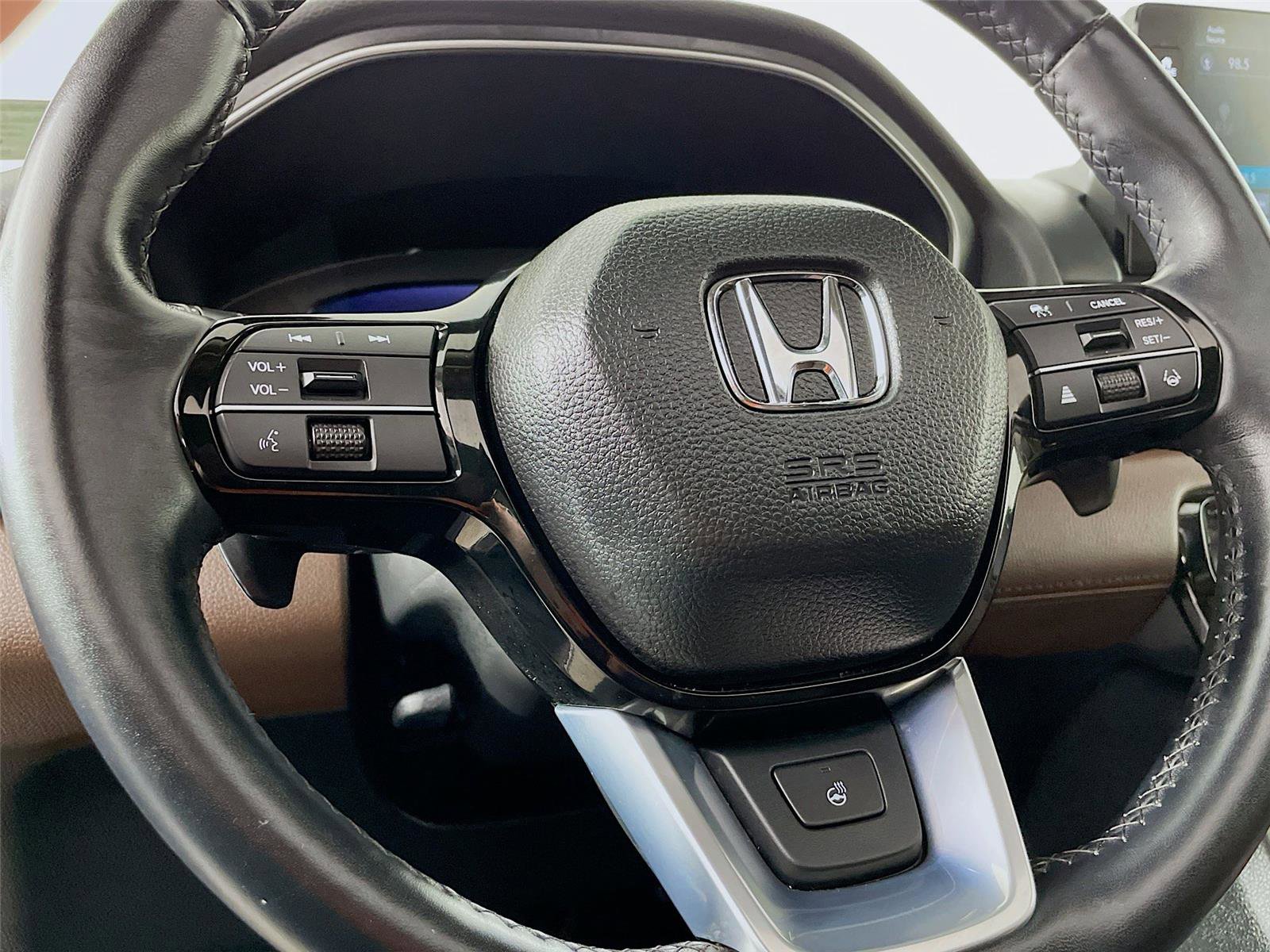 Used 2024 Honda Pilot Elite image 17