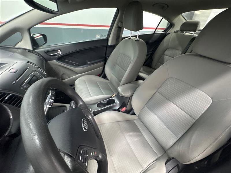 Used 2015 Kia Forte LX w/ Popular Package FWD image 11