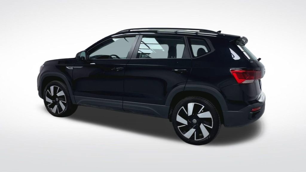 Used 2023 Volkswagen Taos S w/ Driver Assistance Package AWD/4WD image 6