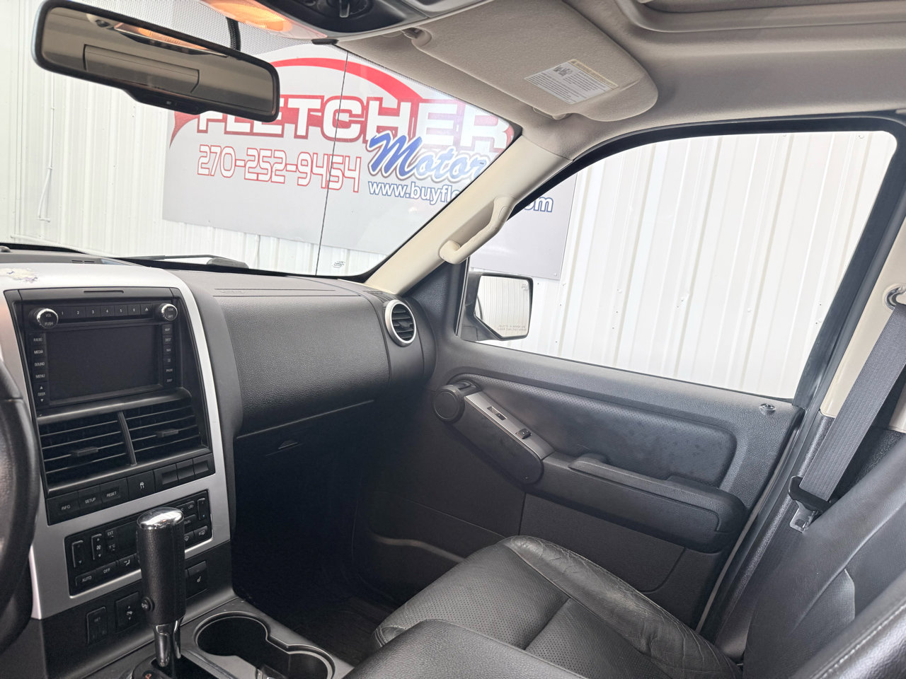 Used 2010 Mercury Mountaineer Premier image 22