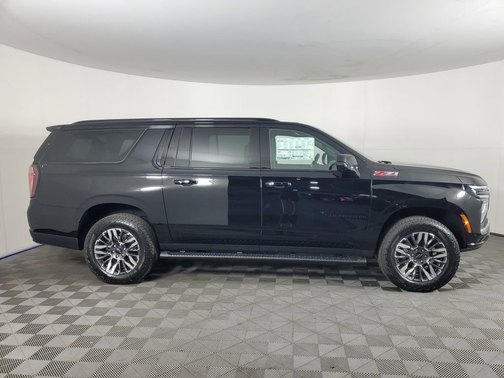 New 2026 Chevrolet Suburban Z71 w/ Comfort Package image 3