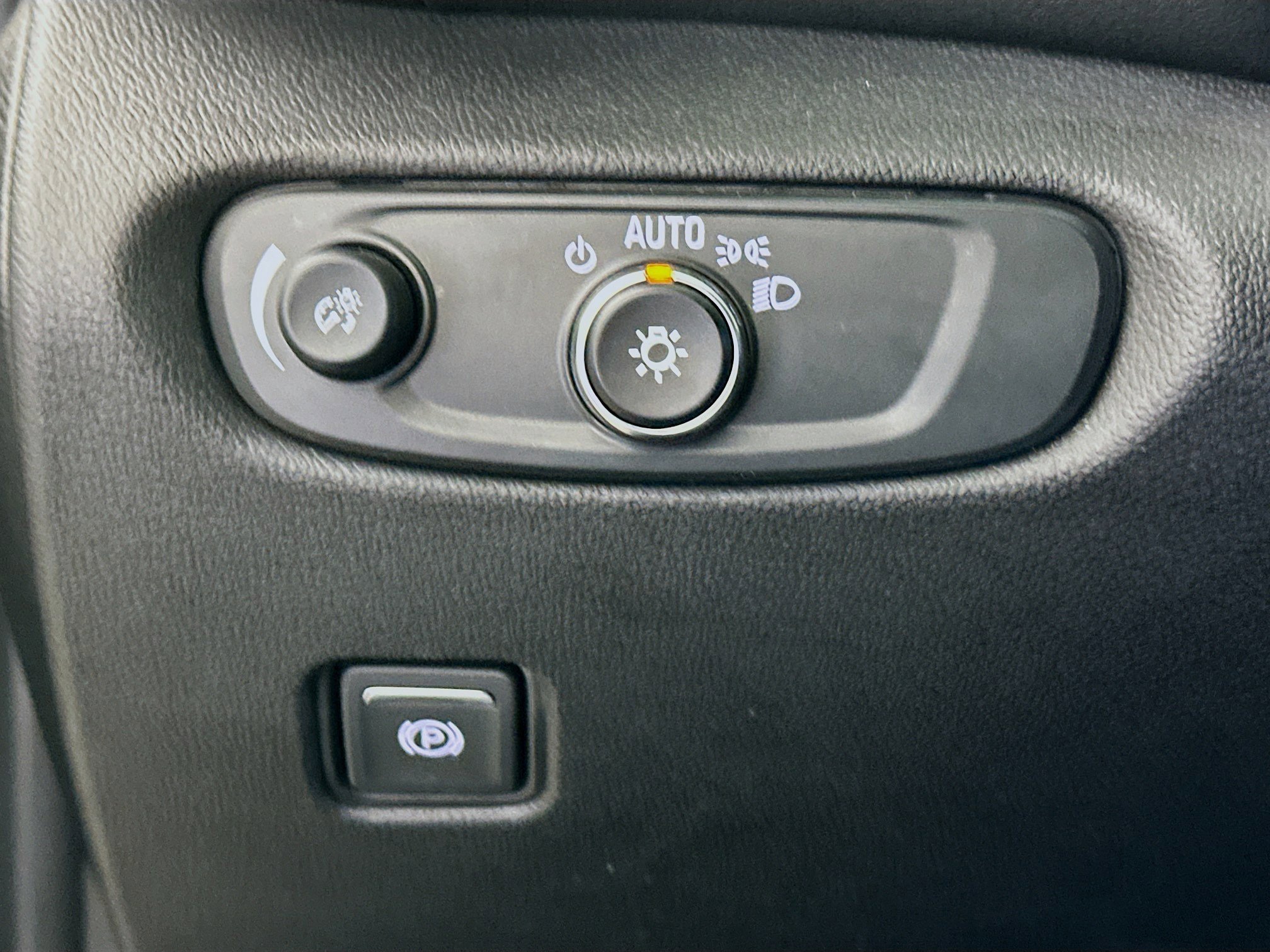 Used 2024 Chevrolet Blazer LT w/ Convenience Package image 17