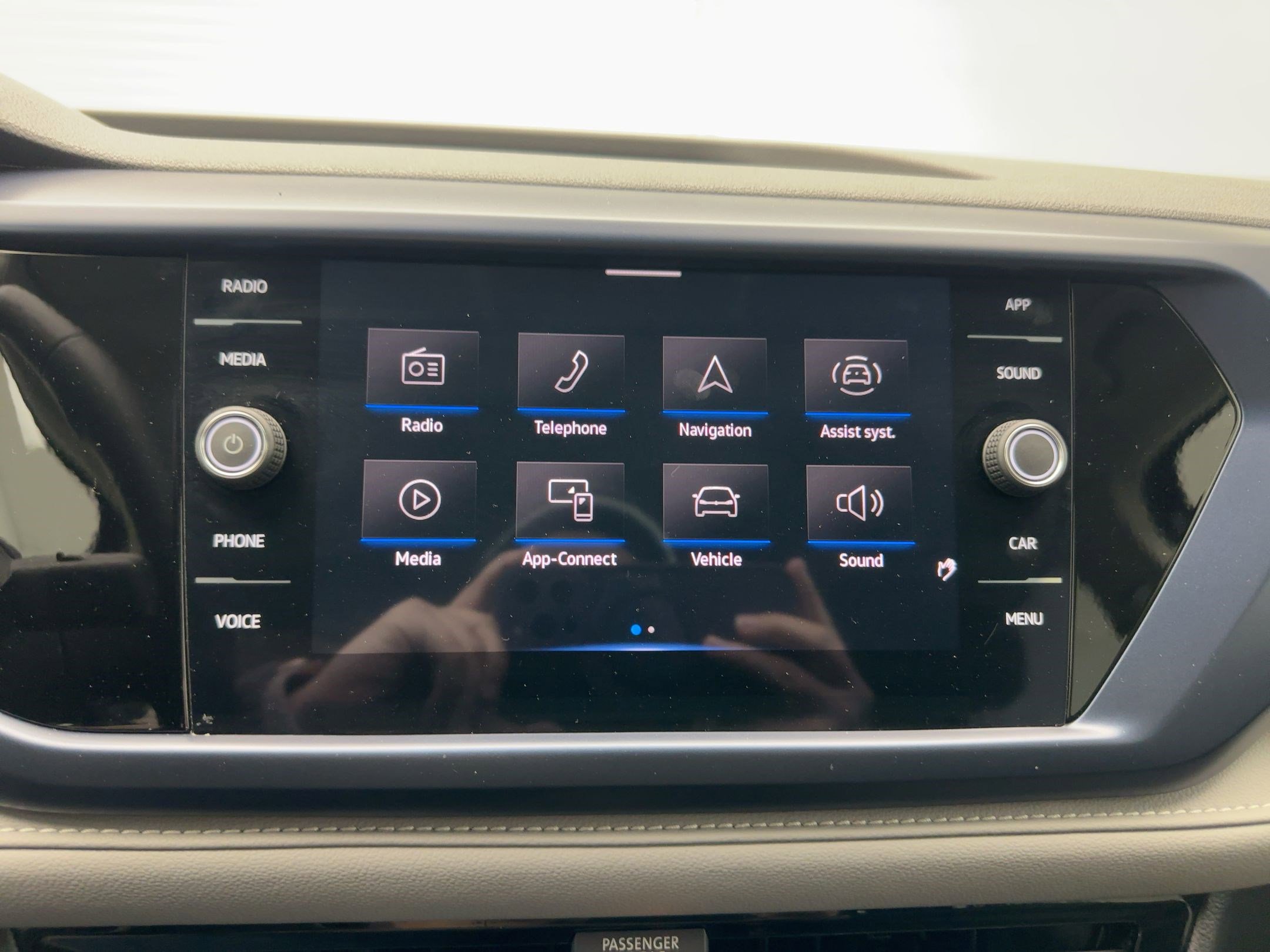 Used 2024 Volkswagen Taos SE image 21