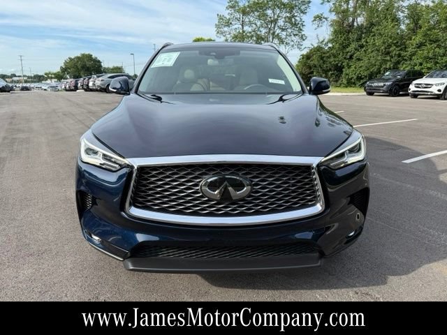 Used 2022 INFINITI QX50 Luxe AWD/4WD image 2