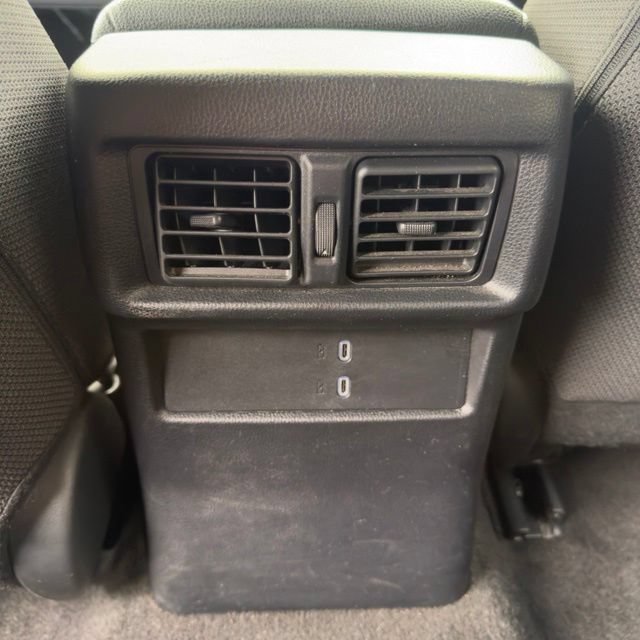 Used 2025 Toyota 4Runner SR5 AWD/4WD image 16