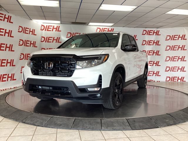 Used 2025 Honda Ridgeline Black Edition image 3