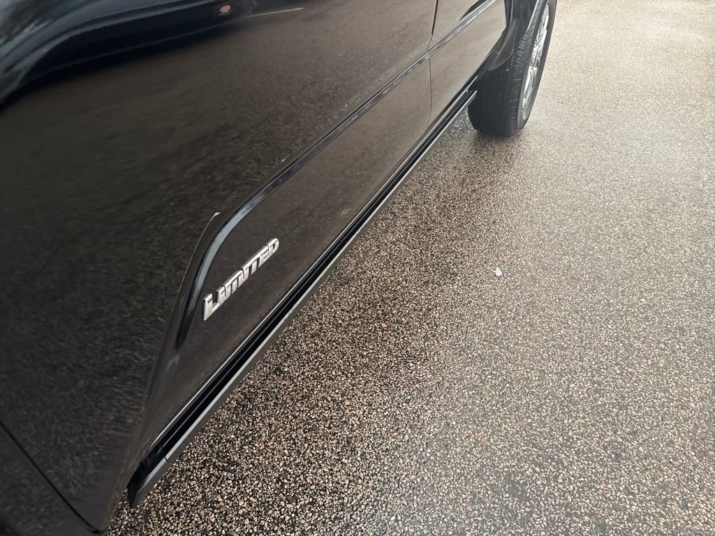 Used 2025 Toyota Tacoma Limited image 51