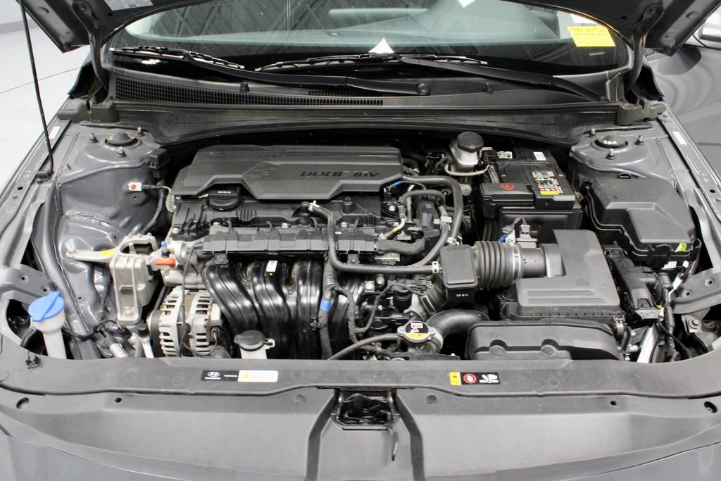 Used 2024 Hyundai Elantra SEL FWD image 18