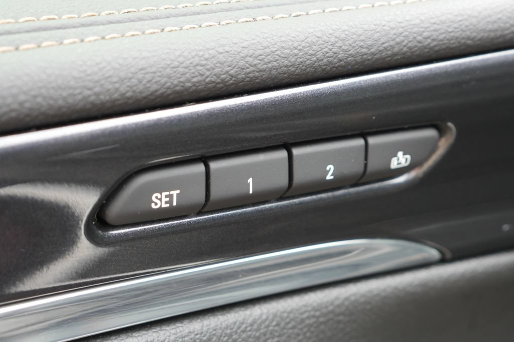 Used 2017 Chevrolet Impala Premier w/ Enhanced Convenience Package FWD image 22