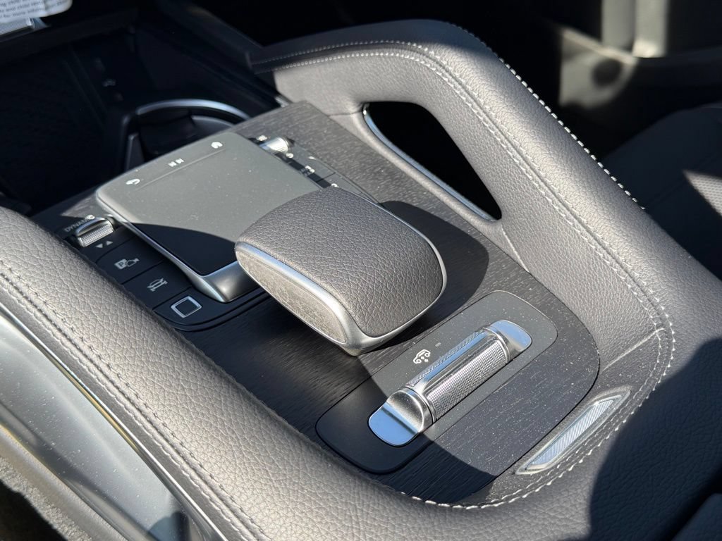 New 2026 Mercedes-Benz GLS 580 4MATIC image 27
