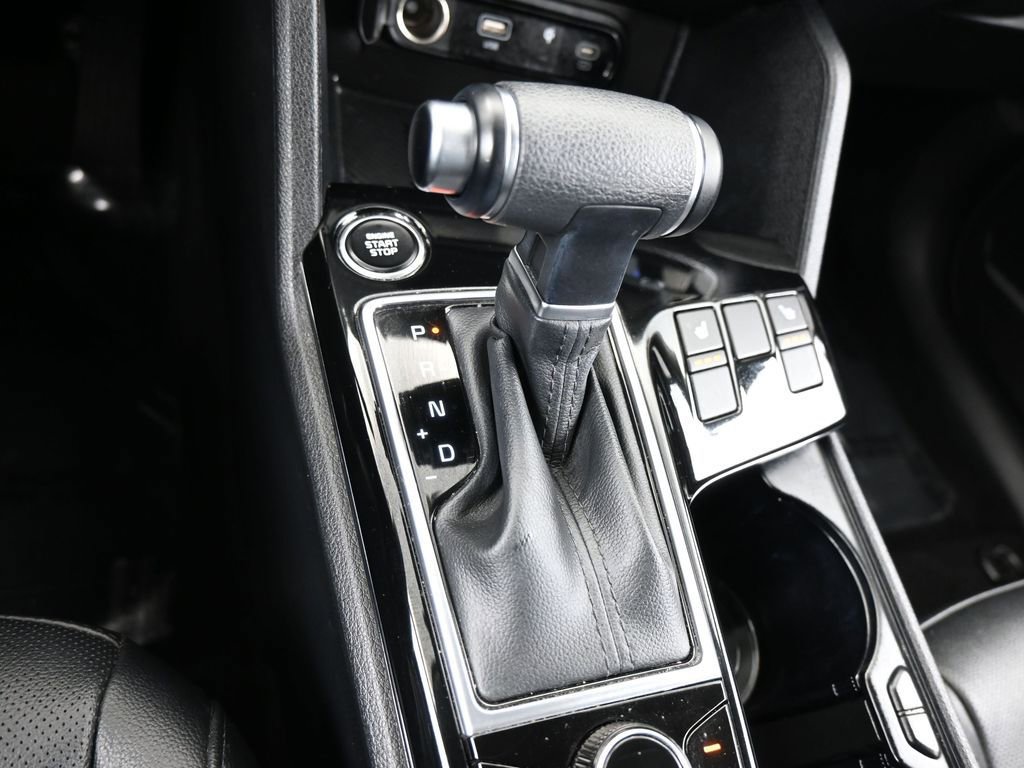 Used 2025 Kia Sportage EX image 29