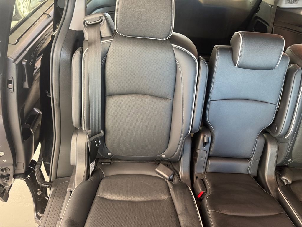 Used 2022 Honda Odyssey Elite image 17